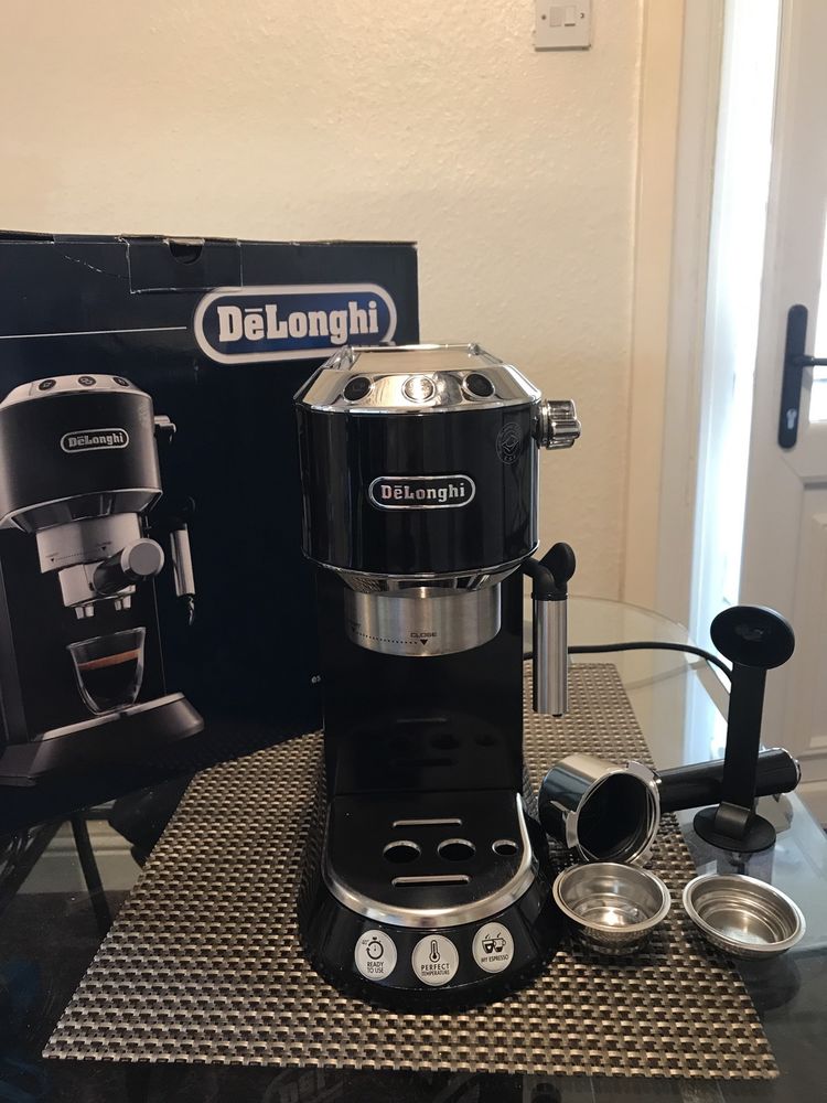 DE'Longhi EC155 15 Bar Pump Espresso And Cappuccino Maker